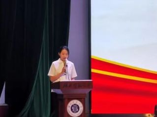 2022年大学生年度人物--电...